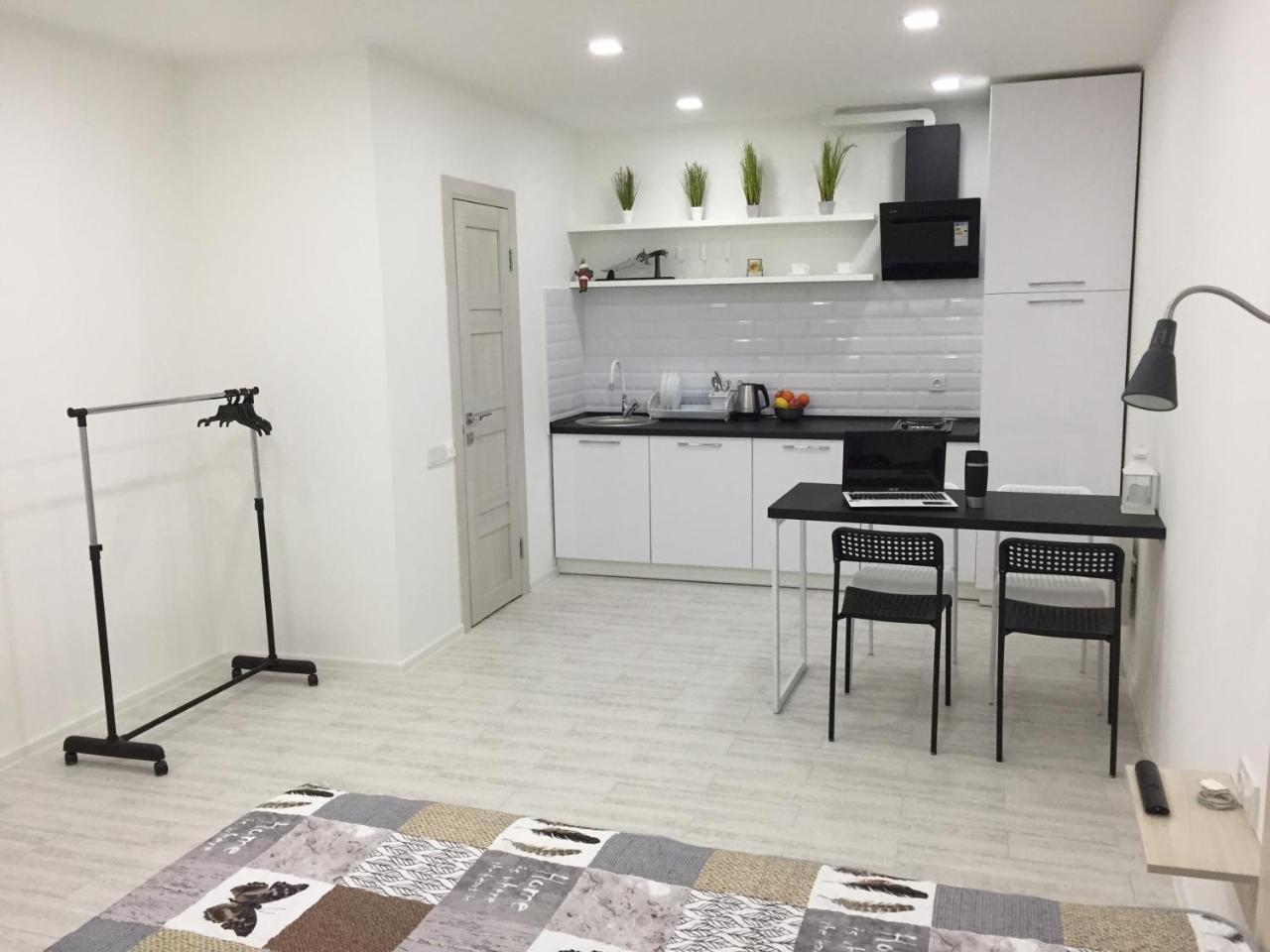 Cozy Underground Apartment At The Center Jersón Exterior foto